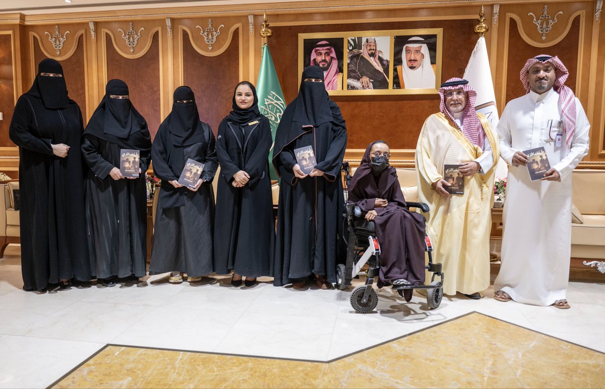 نـادي كتـابي tweet media