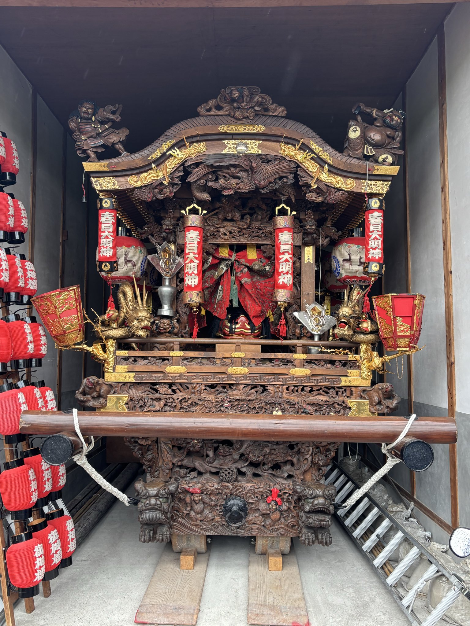 だんじり馬乗り Pit stop at Kishiwada Danjiri Matsuri Festival 岸和田