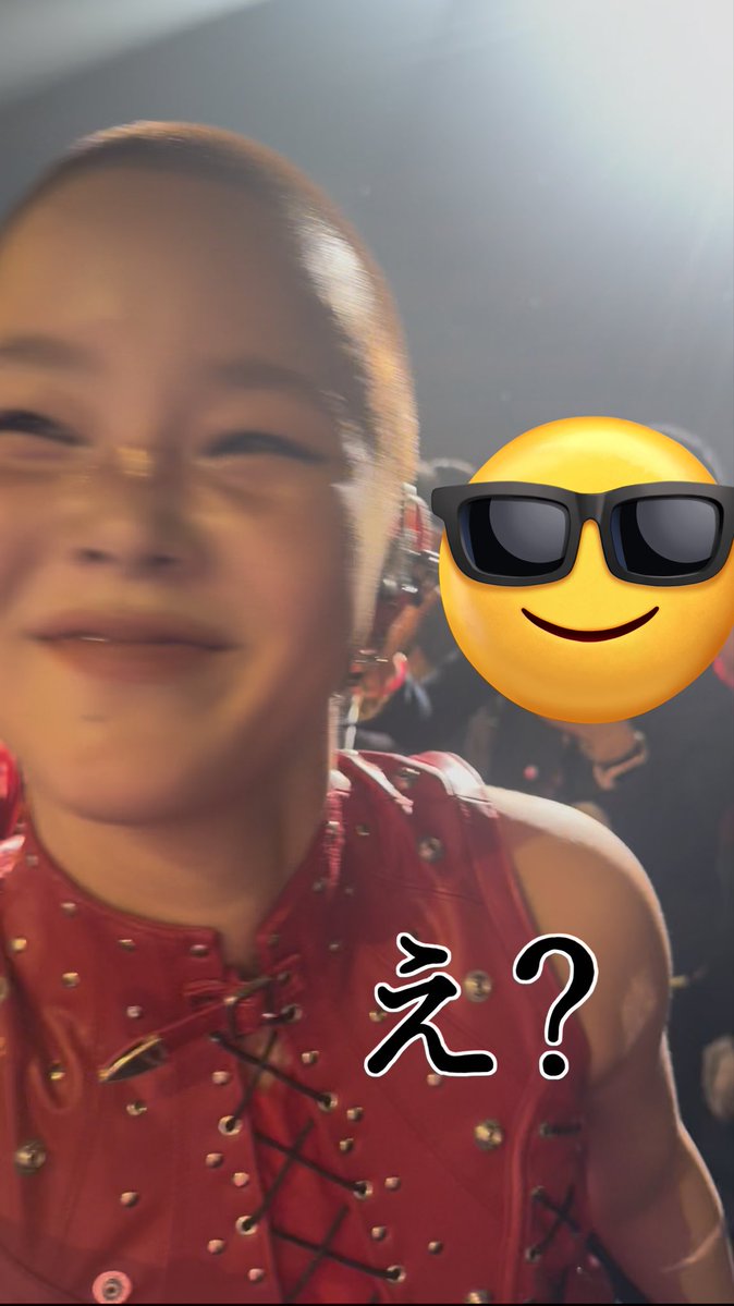 superawootime's tweet image. 私たちの後ろのココナファンに気づいて
タッチしに行った時のお顔
優しさに溢れすぎてて泣く
(これは隣のお友達アングル)