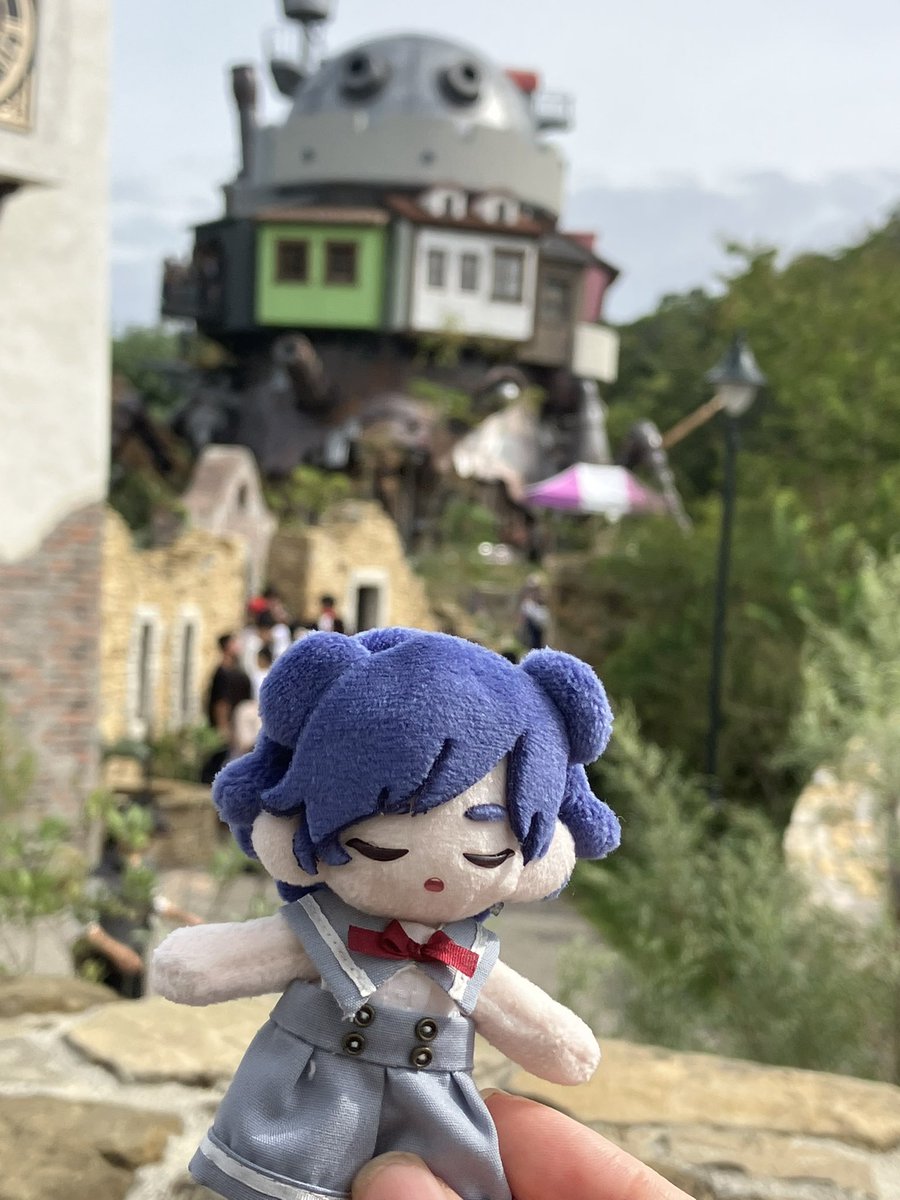 ジブリパーク🧹🔥💫
お城入れなかったけど、満喫しました！
明日はアイドール楽しみです。