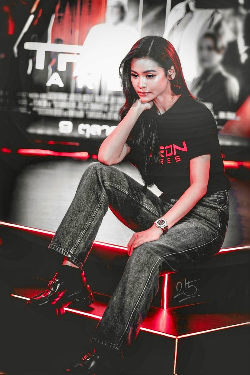 Smith95071856's tweet image. I forgot how to breathe 🧨💥

#TronAresTHxENGLOT
#อิงฟ้าวราหะ #อิงฟ้ามหาชน 
#EngfaWaraha @EWaraha