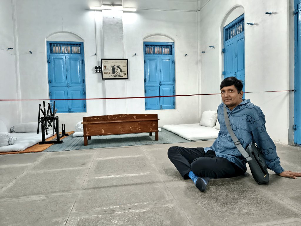 સ્વરાજ આશ્રમ, બારડોલી.
Historical Bardoli Satyagrah memorial.
#bardoli #sardarpatel #freedomfighters