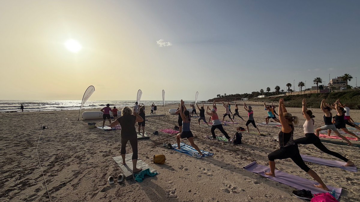 AmbumarSyA's tweet image. Y despues de la tormenta… siempre llega la calma, de la mano de #HibernisMare

Hoy continuamos con normalidad todas las actividades programadas

🧘🏻🏋️‍♂️🏖️☀️
#playatodoelaño #menssana #HealthyLiving