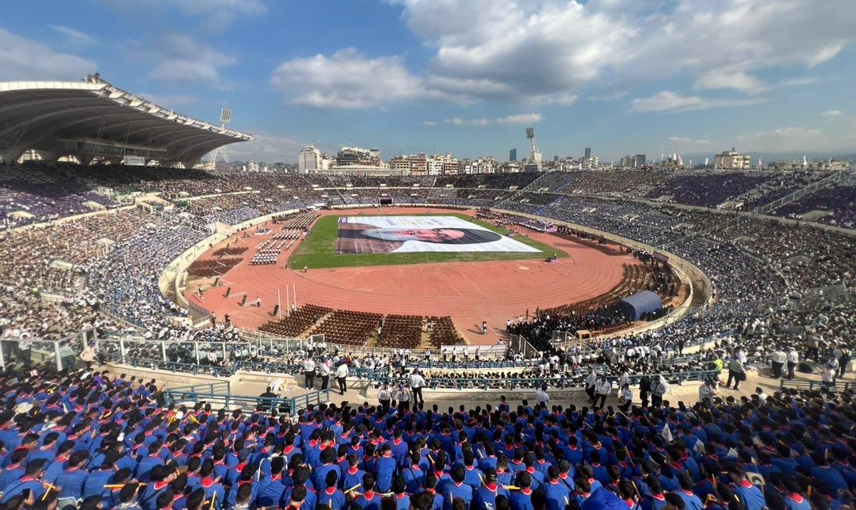 ME_Observer_'s tweet image. ⚡️🚨 Lebanon breaks the world record:

In the largest scout gathering in the world, the total number of participants in the "Generations of Sayed" gathering reached 74,358 scouts and guides from Imam Al-Mahdi Scouts (AS) at the Beirut Sports City.
