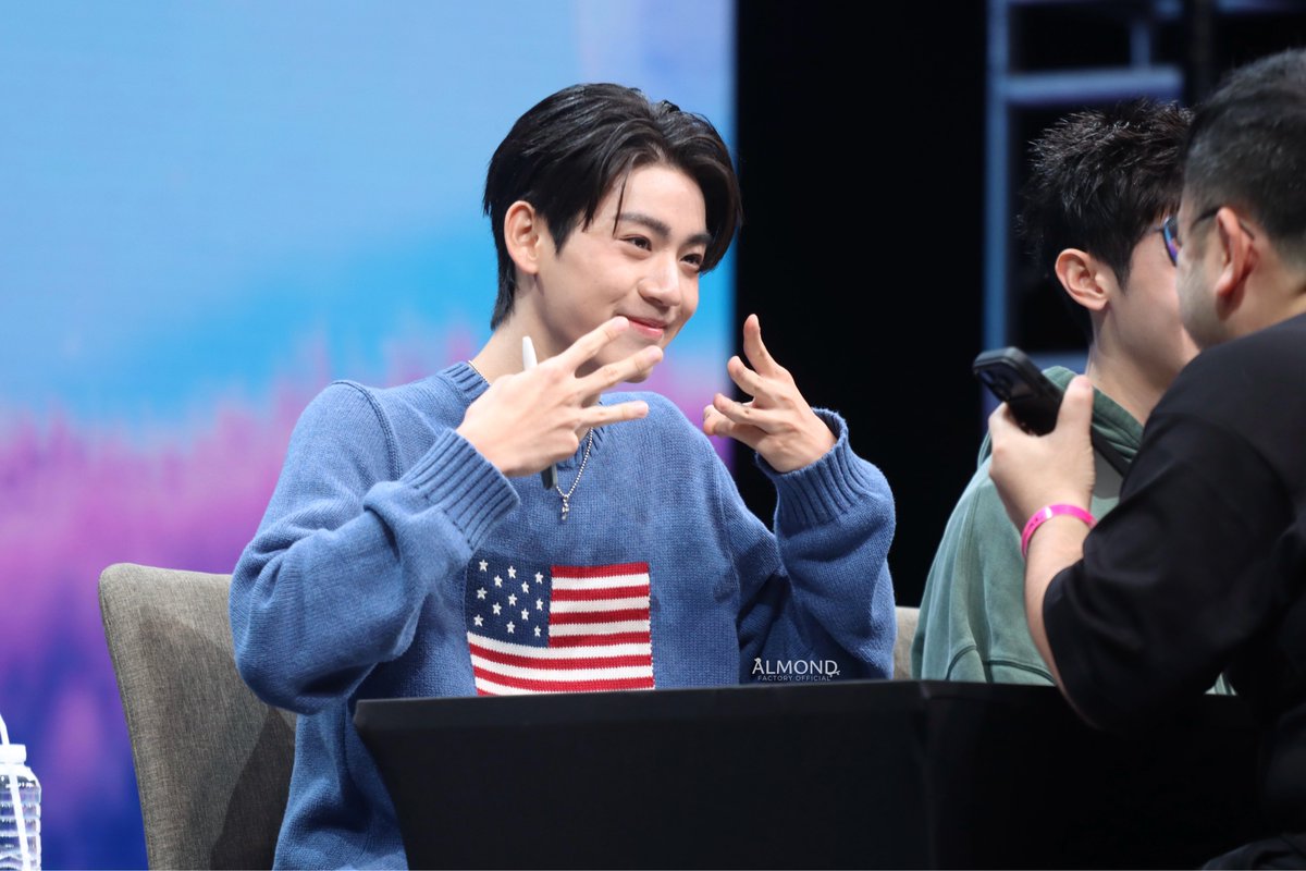 AlmondOfficial_'s tweet photo. เหมียวม่อนค้าบบบ 😻😻

ALMOND PROGRESS FANSIGN

#GMMTVFANIVALxAlmondProgress https://t.co/lgethDXRoK