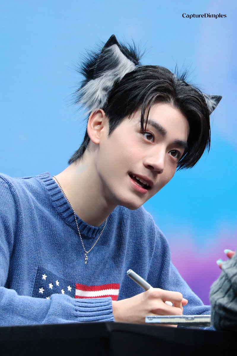 CaptureDimples's tweet photo. 🐺AuWo~

ALMOND PROGRESS FANSIGN

@almondsleepp 
#Almondbabybigboy 
#GMMTVFANIVALxAlmondProgress https://t.co/LDJArgOgCS
