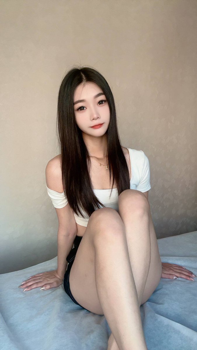 ching_614's tweet photo. 千萬不要亂看 不然你會帶走一個女友😀
雙子座 單女170 腿長110 喜歡單眼皮
#筋絡spa #本人服務 https://t.co/j2C6HHVr2G