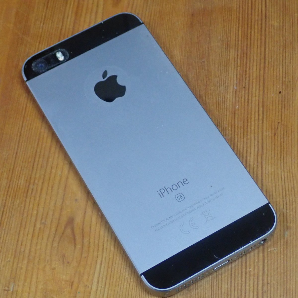 PhilipMRussell1's tweet image. Think your old phone gets recycled?
It might end up burned, buried, or broken down by hand in unsafe conditions.
Blog: goinggreenpodcast.blogspot.com/2025/10/the-et…
#GoingGreen #EWaste #SustainableTech #RightToRepair #TechEthics