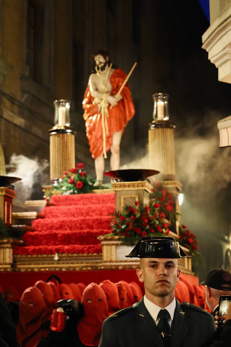 Un 12 de octubre más, celebramos el día de Ntra Sra del Pilar, día de la #Hispanidad y de la #FiestaNacional 

Felicitamos en especial a la <a href="/guardiacivil/">Guardia Civil</a>, escolta perpetuo de Ntro Padre Jesús de la Misericordia.

¡Feliz Día a todos! 

#PorSiempreRedención

📷 Goya / IG <a href="/awrebe/">Rebeca De Cuevas</a>