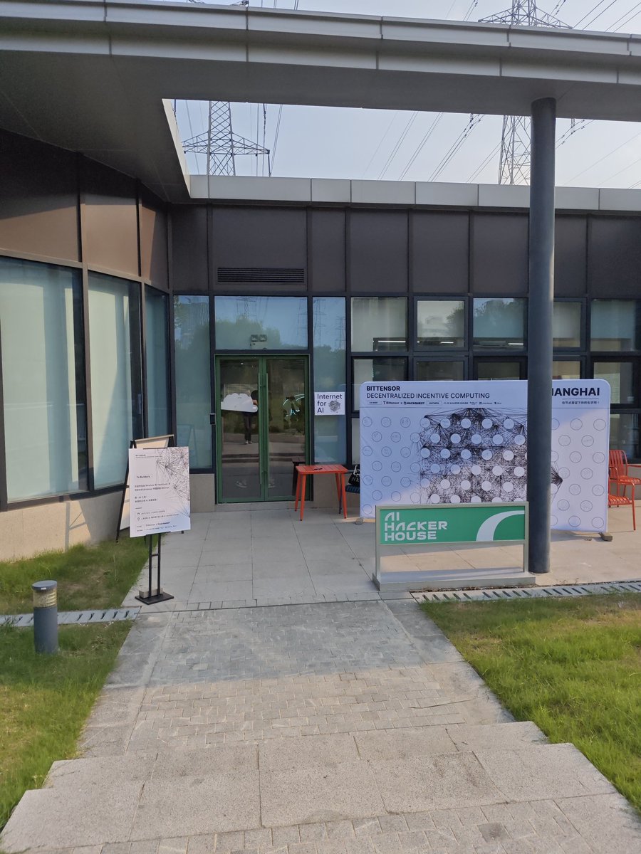 superlee tweet media