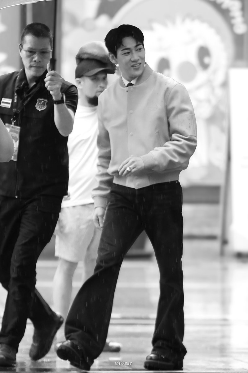 251012

Bangkok in the rain <a href="/BamBam1A/">BamBam</a>
#BamBam #뱀뱀 #GOT7⁠ #갓세븐
#HOMECOMING_PARTY