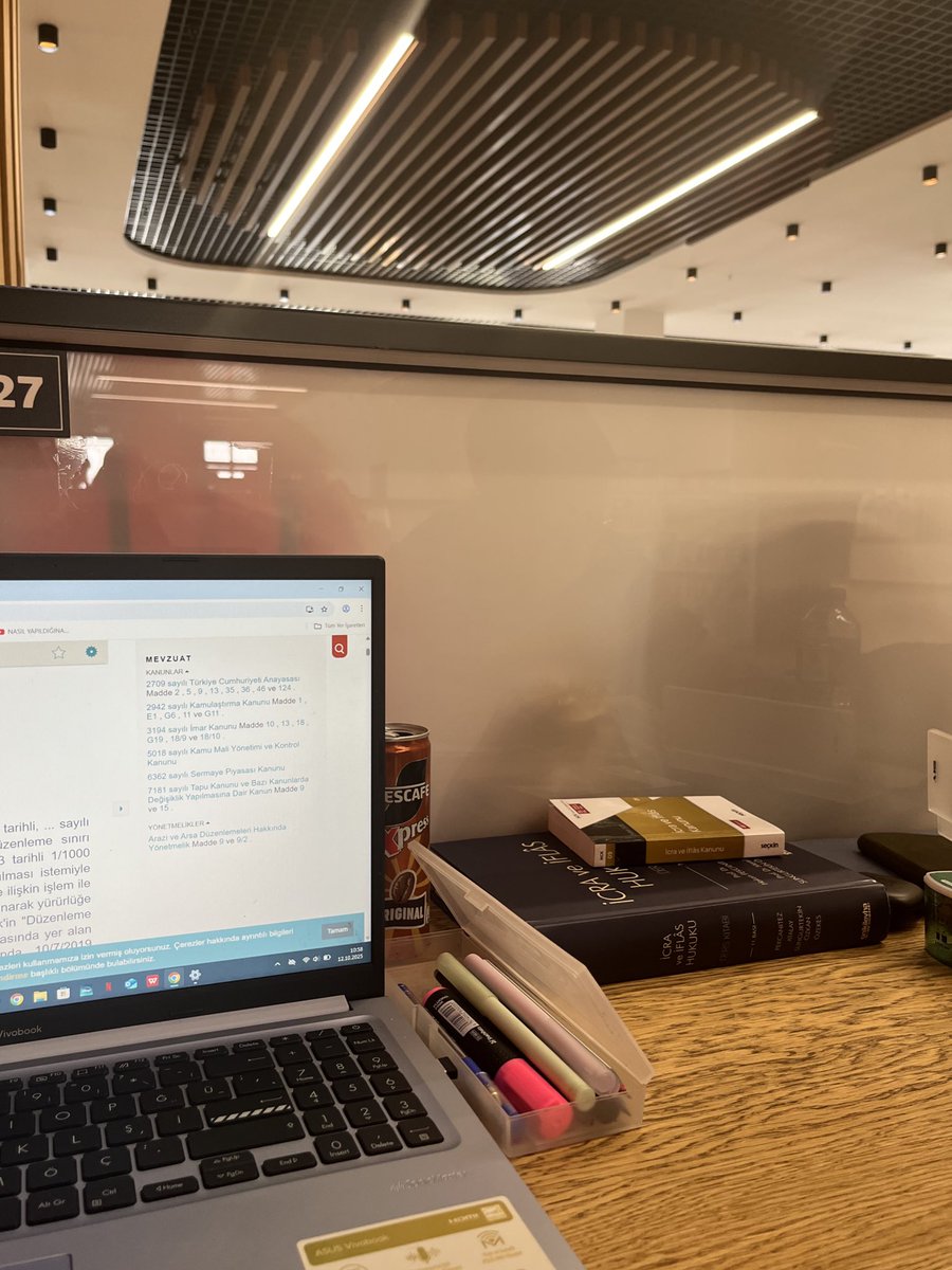 işler ciddiye binmemişken ilk 2 hafta üni hayatı çok güzeldi