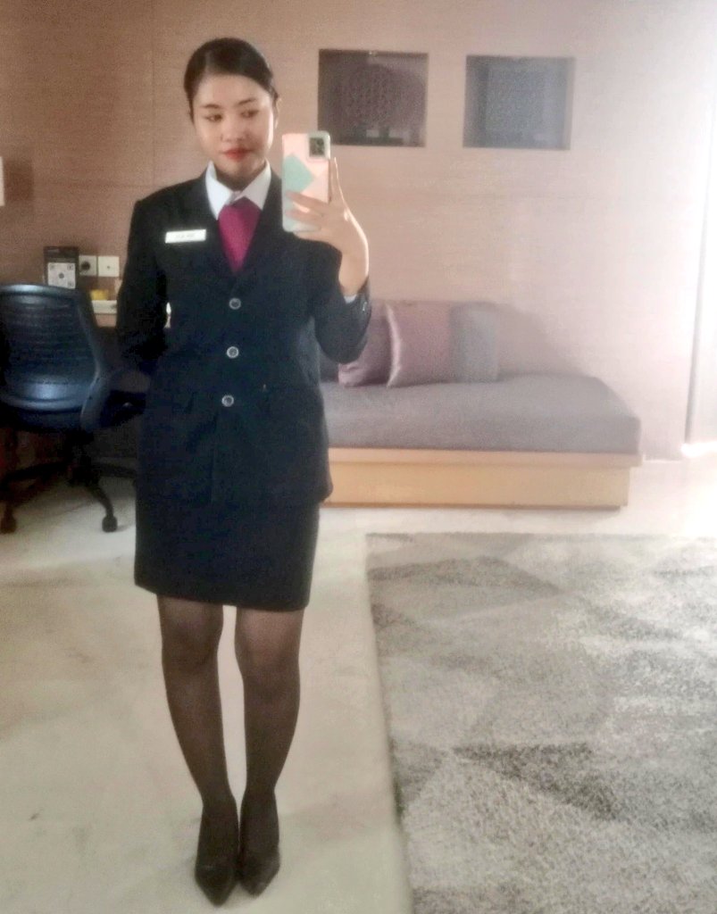 omewlette's tweet image. the outfit:                                   the scent: