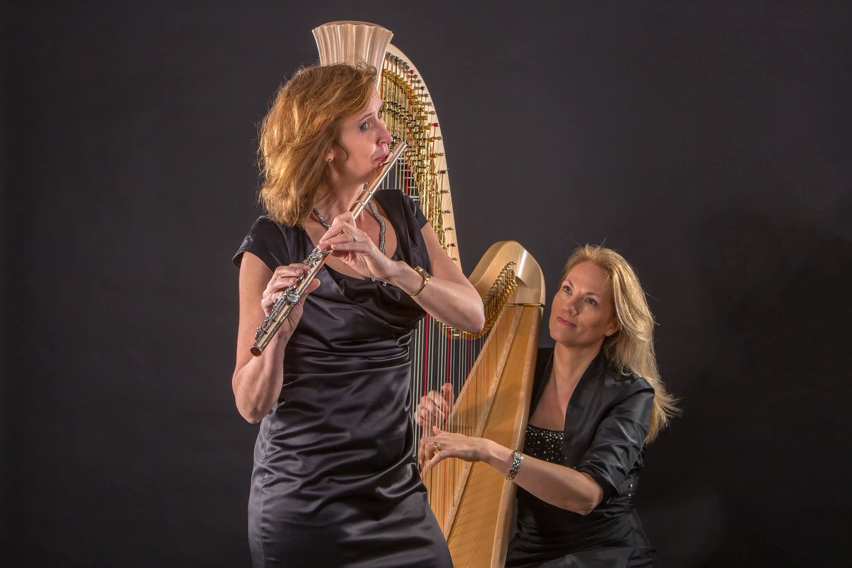 Vanmiddag om 14.00 in t Dommelhuis prachtige muziek van Duo Sphinx met o.a. stukken van: Grieg, Chopin en Debussy. Tickets via vestzaktheaterson.nl of bij de kassa van t Dommelhuis #senb