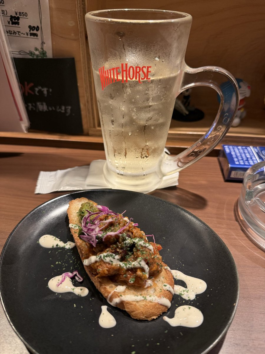rymansocks's tweet image. 酒飲みの宿命か、イベント飲みからのいつものケバブ屋さん飲み🤣
イベントのビール100円でしこたま飲んだのに🍺🤣