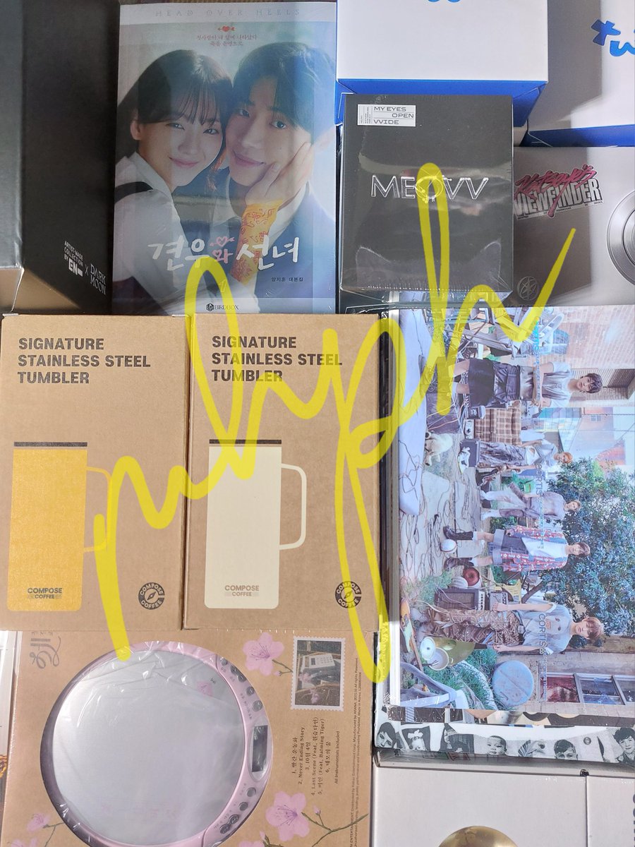 moonhubph's tweet photo. BOX 94 IS NOW HERE! 

Masterlist is already updated and will send emails now. SDD and courier shipments will start this coming week.

Please check your emails within the day &amp; settle your balance~

Thank you! 🤍

#MHPHUpdates https://t.co/R9pqd9j9xB