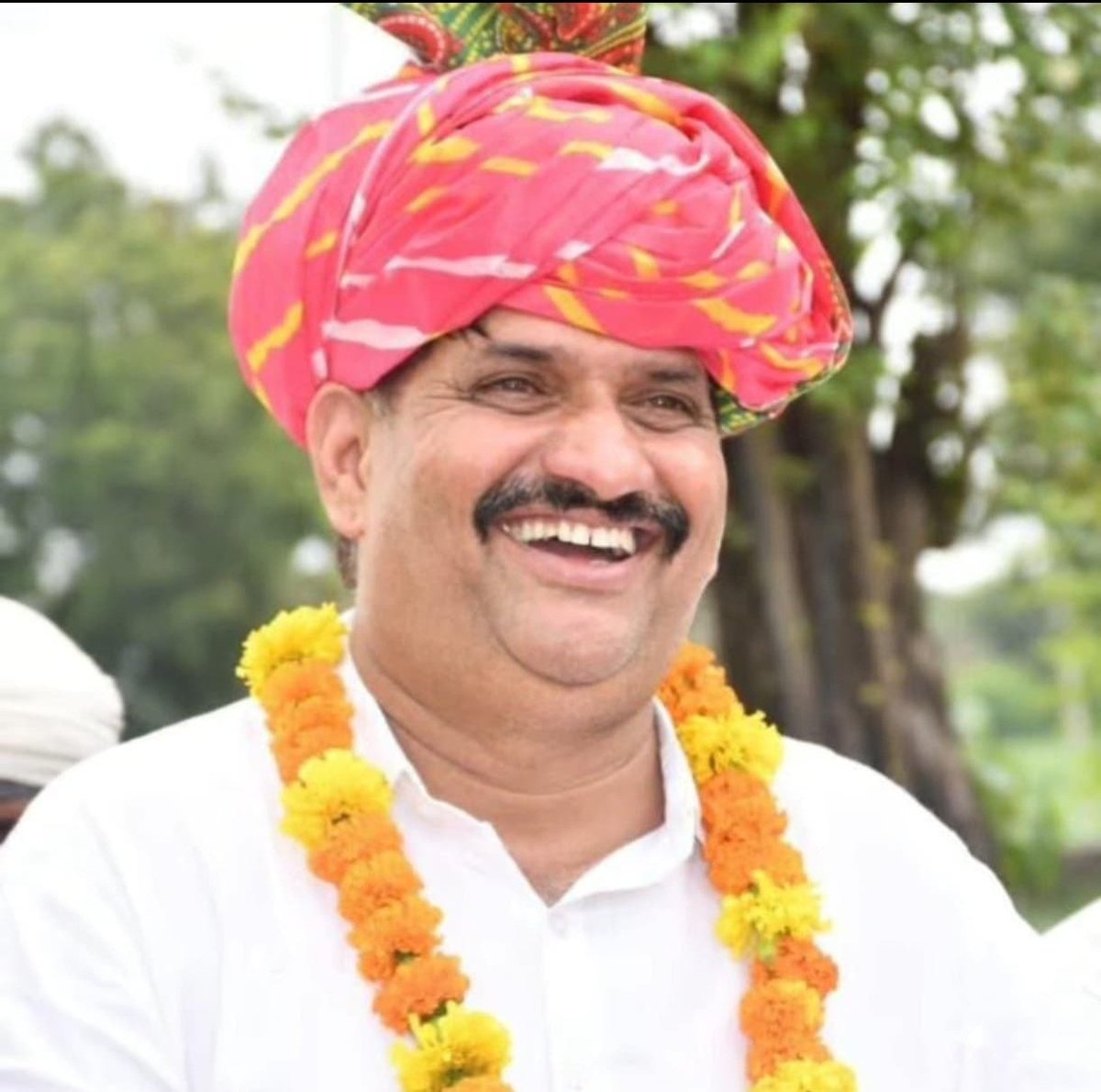 Nrityendra007's tweet photo. #अंता_मांगे_कंवरलाल_
भगवा विधायक के साथ और अंता की जनता के साथ न्याय करो दया याचिका स्वीकार करो 
@narendramodi @AmitShah @BhajanlalBjp @madanrrathore @BJP4Rajasthan @News18Rajasthan

#PMModi #NarendraModi #AmitShah #BJP #vasundhraraje #bjprajasthan #bhajanlal #madanrathore https://t.co/kOubrdAEoV