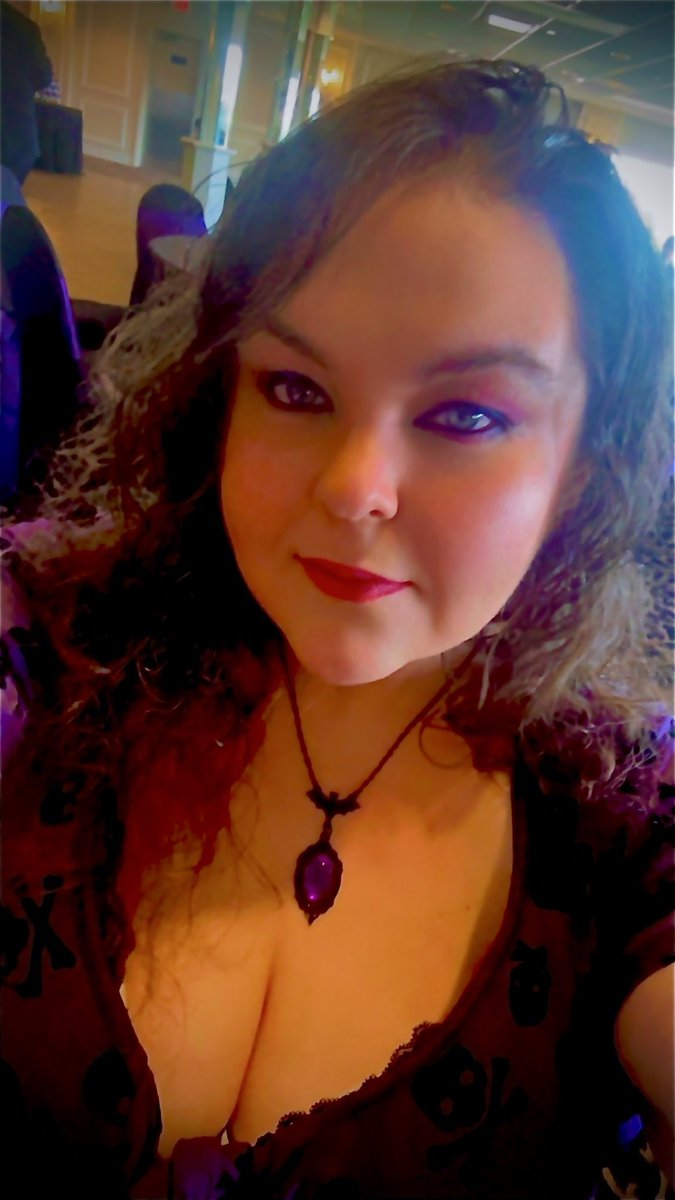 krazya68's tweet photo. Gotta love it when I get to wear a purple skull dress with a bat necklace at a wedding 🤣☠️🦇 https://t.co/vKf4RiKC1l
