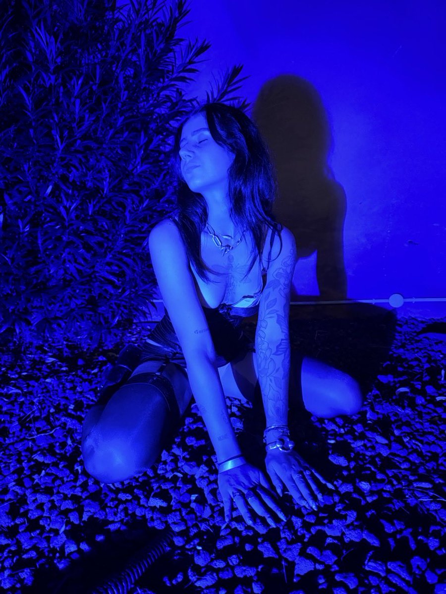 Bon premier post où on partage de vraies feetgirl ! 🎉

Je peux que recommander <a href="/lilcammm34/">elle</a> et ses divins pieds 🫶🏻 elle sera vous rendre accro ! Arrangeante, belle et très gentille donc foncez !😘

#moneyslaves #fetichiste #soumis #moneyslave #feetforsales #domina #pieds #feet