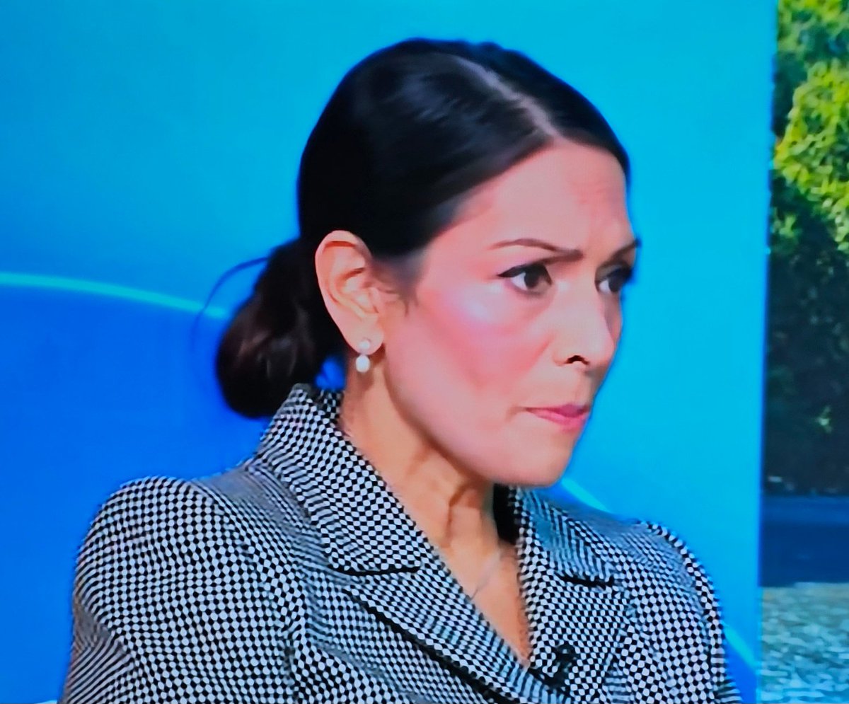 TStandfield1789's tweet image. Traitor, who was sacked from government after undermining national security by having unauthorised, private meetings with a foreign power, treated as a respected politician on national TV.
Disgraceful!
@bbclaurak @BBCPolitics @SkyNews @pritipatel @KemiBadenoch @Conservatives