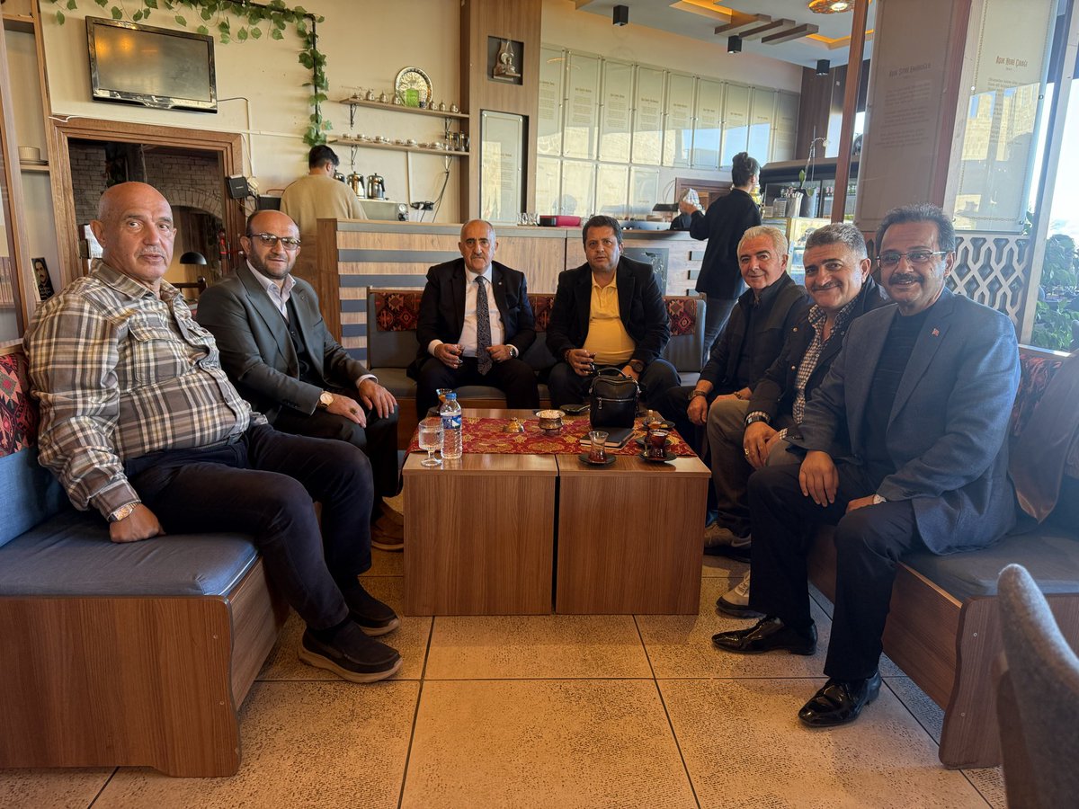 m_ilicali's tweet photo. Değerli kardeşim; İsmail Çakır ailesinin işlettiği;  "Sümmani Baba Aşıklar Kırathanesi"nde; eşsiz müzik ve lezzet ortamında dostlarımızla hasret giderip, dönüş yoluna koyulduk.

Nazik ev sahiplikleri için Çakır ailesine, çalışanlarına, yakın ilgilerini esirgemeyen tüm dostlarımıza teşekkür ederiz.

@erzurumbld