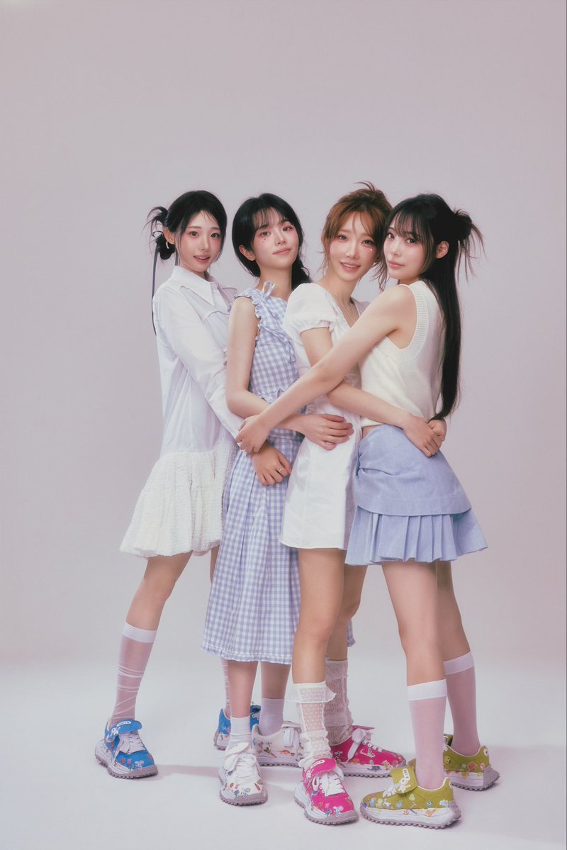 QWER Special LP [Beyond the Discord] #QWER

#QWER #BeyondtheDiscord #흰수염고래