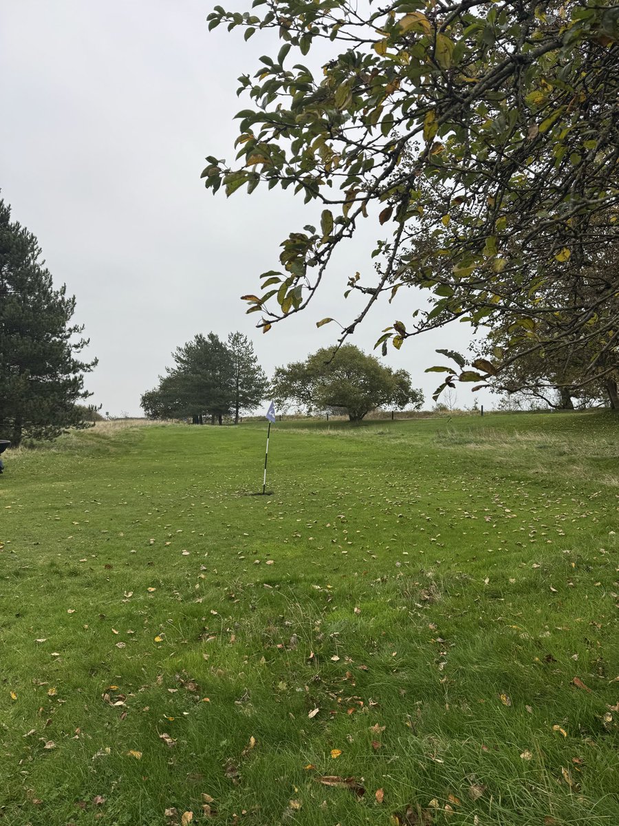 Sunday 12th October :

A still, grey and dry Sunday morning.

Open from 10am to 5pm ⛳️⚽️

Book online for cheaper prices, link in Bio ⬆️ 

NOTE: Football boots are not permitted, just trainers 👟

See you later 👍