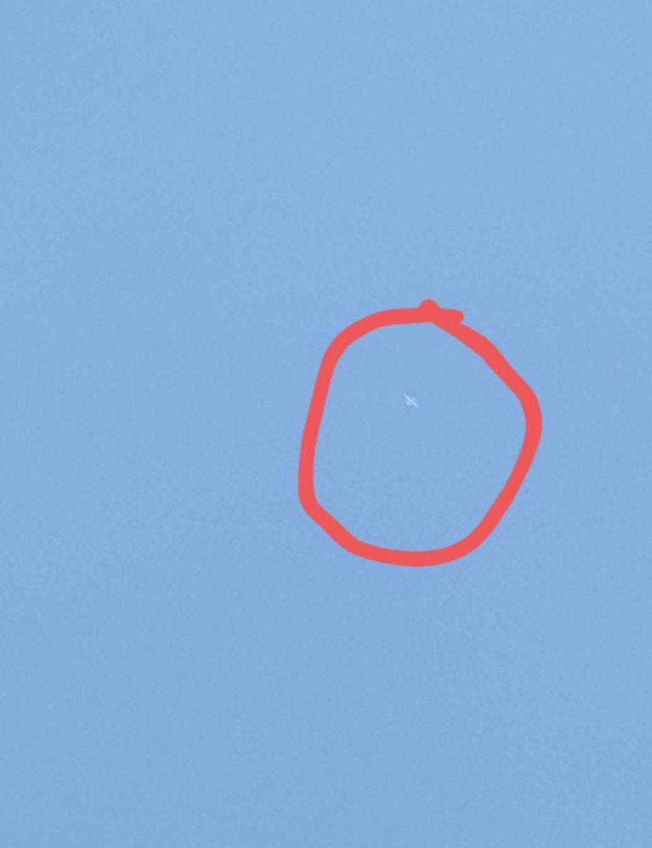 saurav_mehar's tweet image. Afgans Locals capture the drone which carried out strike of pakistan