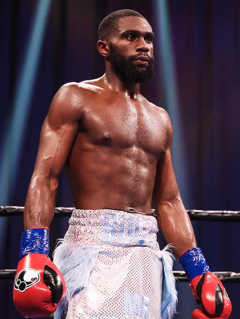 DannyBoyFrost's tweet image. Quite the 154 debut for Jaron Boots’ Ennis, who moves to 35-0! A fight against fellow undefeated Vergil Ortiz (23-0) would be one of the best match ups in world boxing 🔥🔥