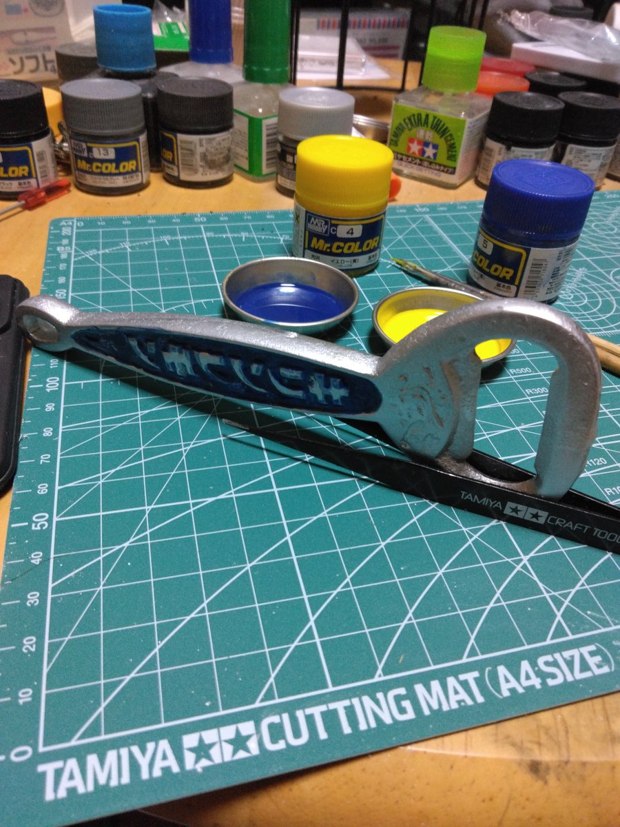 toshi00213591's tweet photo. 栓抜きのレストア
キリンレモンなのに黄色じゃない
#Tamiya
#Mrcolor https://t.co/HDEeFHnMgU