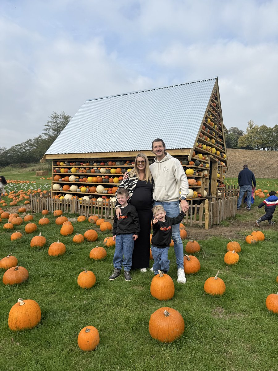 Cat Murray tweet media