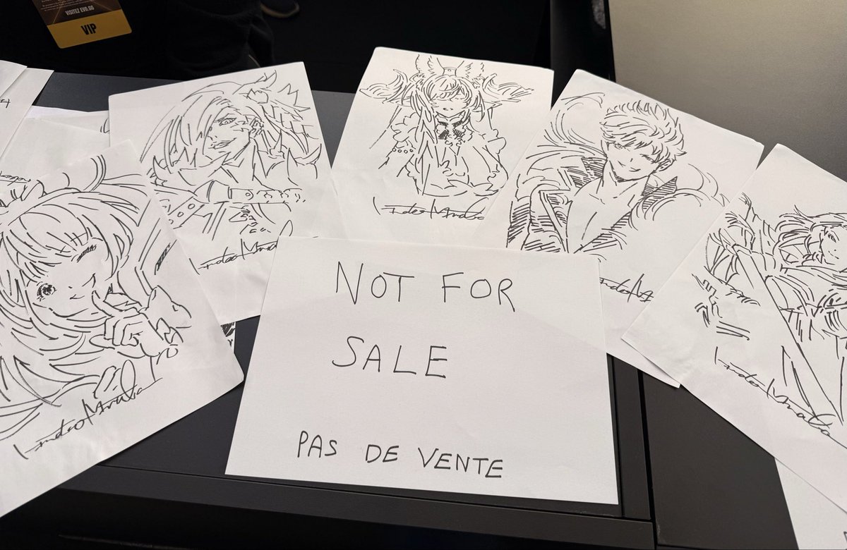 皆葉さんがサイン絵を無限に練習している