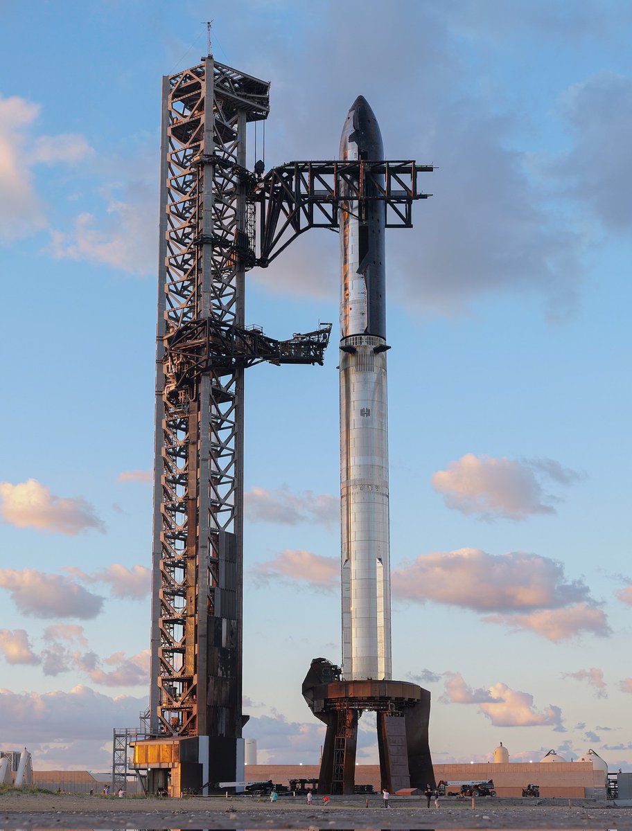 Starship is fully stacked and ready for Flight 11 on October 13