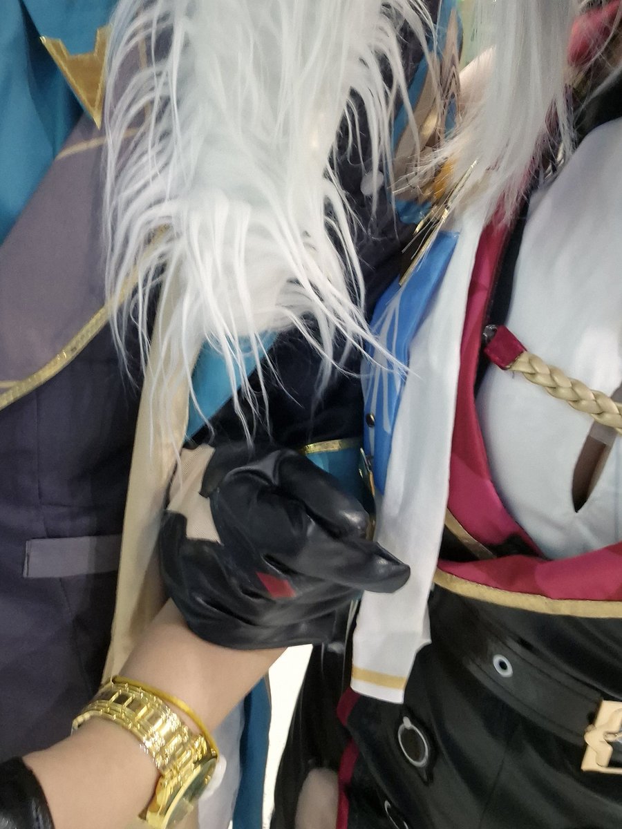 어츄랑 데이트 햇어요 후후...