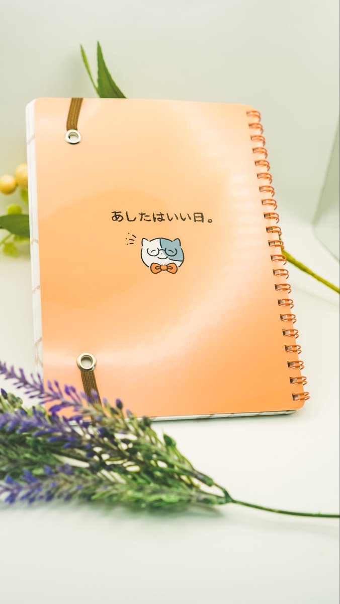 furusatooooo's tweet image. お次は暮らしノート!100P、B6サイズ、450円です✍️
手帳好きな私が、中身までこだわって作ったノートです🗒️今日着ていた服や、やることリスト、今日の楽しみなど…項目を埋めていくだけで日記になります📔推し活や、体調管理などにも是非🎶