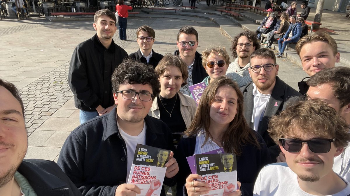 🔴 Retour en image sur l’université des JS56 ! Une belle journée d’échanges et de débats sur le militantisme et faire campagne, ainsi qu’une formation sur la lutte contre l’extrême droite et un tractage dans Lorient. Un grand merci à nos camarades de s’être joint à nous !