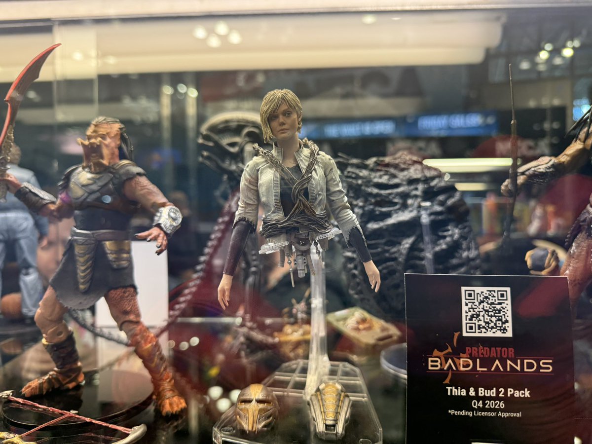 ネカのプレデターバッドランドの2体も展示してありました！！ 実物は
