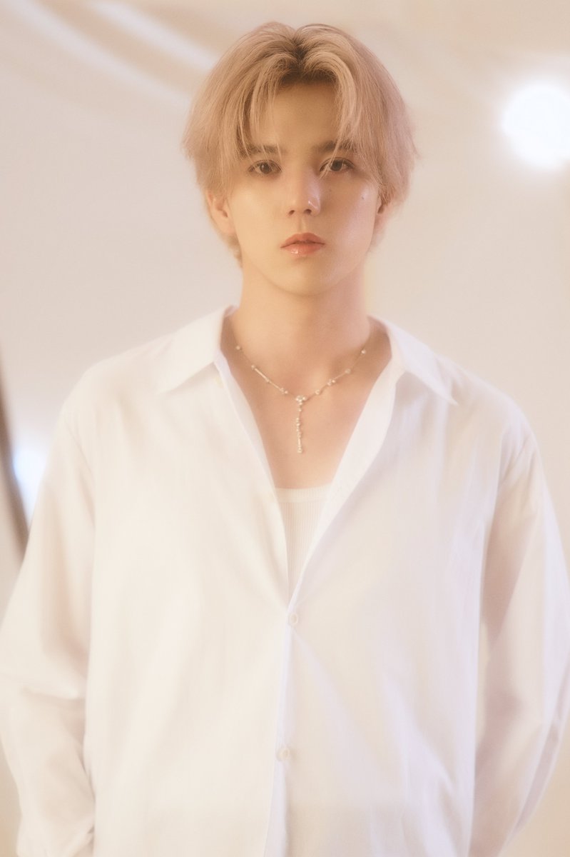 mazzel_official's tweet image. ⁺‧┈┈┈┈┈┈┈┈┈┈┈┈‧⁺

　　MAZZEL 4th Single
　　　　&quot;Only You&quot;
　　2025.11.26 Release

⁺‧┈┈┈┈┈┈┈┈┈┈┈┈‧⁺

Member’s Solo Photo
#RAN

#MAZZEL_OnlyYou
#MAZZEL