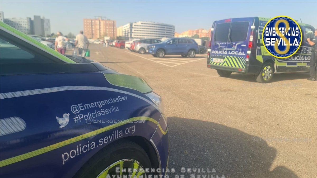 Normalidad en los dispositivos activados por Policía Local en los mercadillos de Mercatemático y Parque Alcosa.
Gracias por tu colaboración 
#SeguridadCiudadana <a href="/Ayto_Sevilla/">Ayuntamiento de Sevilla</a>