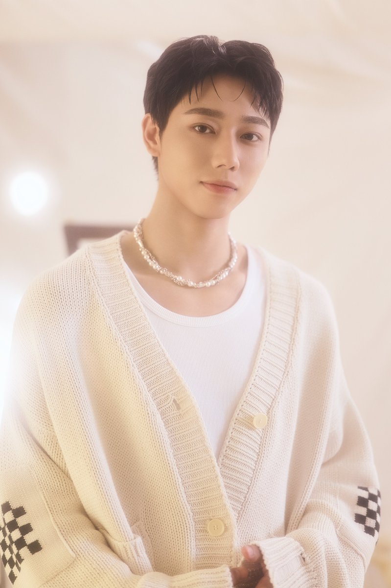 mazzel_official's tweet image. ⁺‧┈┈┈┈┈┈┈┈┈┈┈┈‧⁺

　　MAZZEL 4th Single
　　　　&quot;Only You&quot;
　　2025.11.26 Release

⁺‧┈┈┈┈┈┈┈┈┈┈┈┈‧⁺

Member’s Solo Photo
#SEITO

#MAZZEL_OnlyYou
#MAZZEL