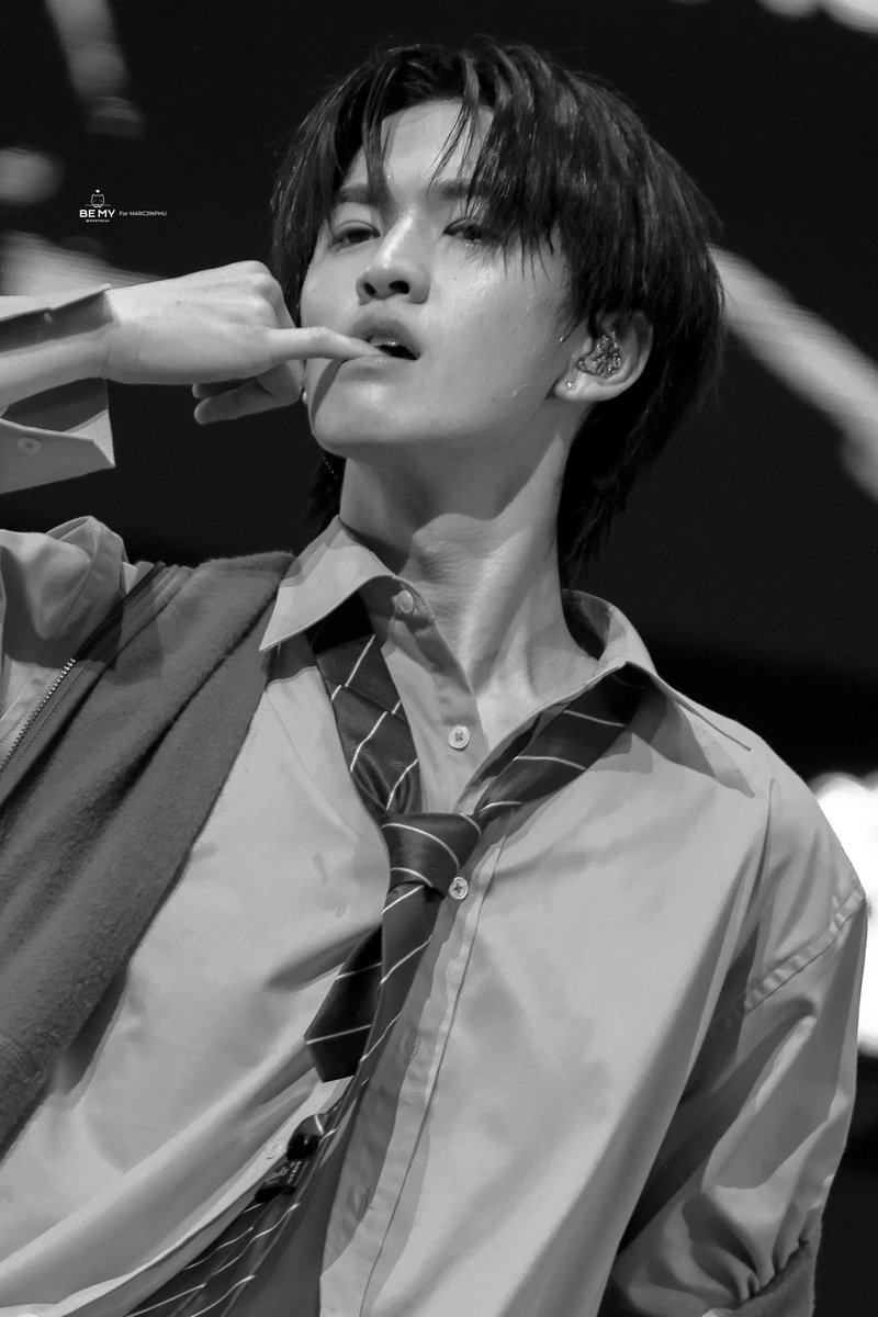 040716net's tweet image. 251011 

 #NOWFESTxBUS

@Jinwookkimjin 

#JINWOOKkim  
#BUSbecauseofyouishine