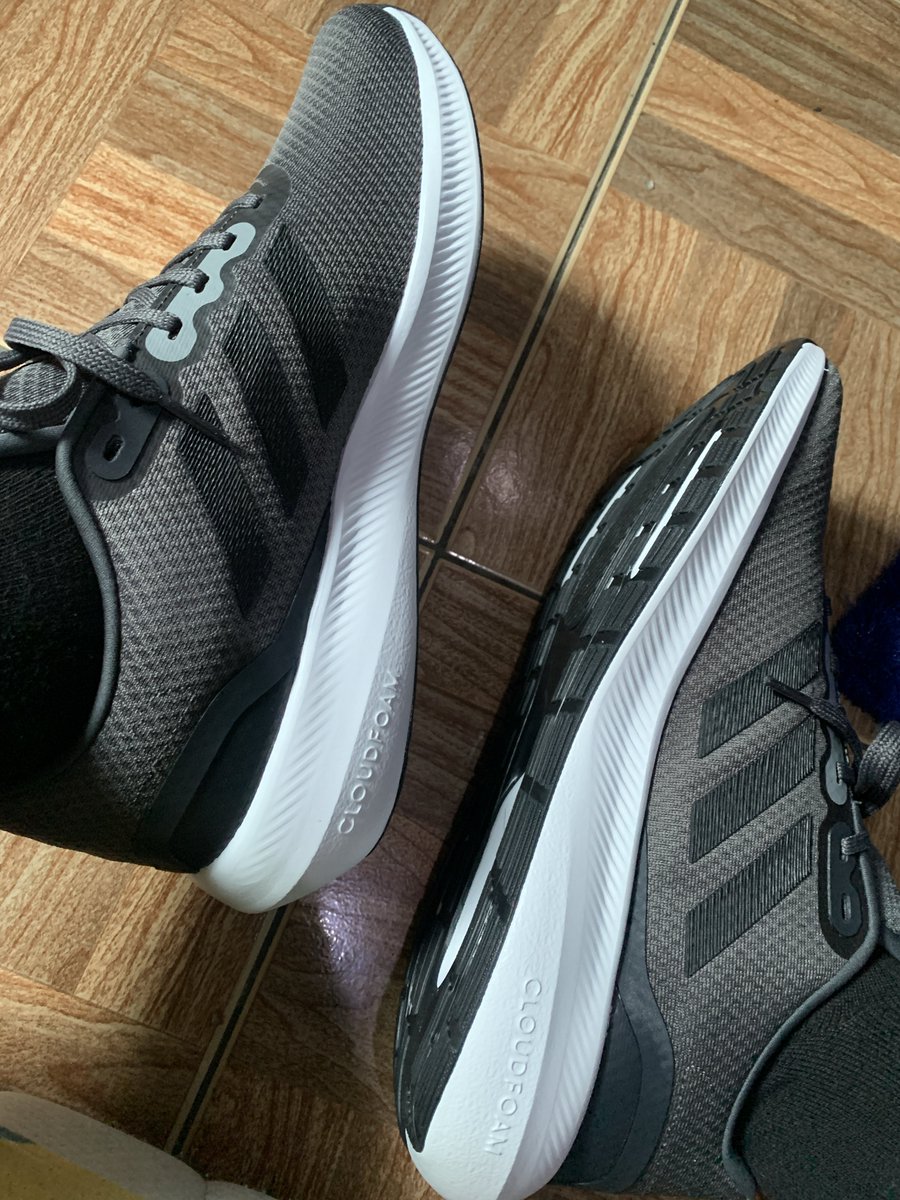 cuma X yg tau kalo aku sekarang fomo ikut2an lari , instagram nnti yg menuai hasilnya kalo udah kenceng larinya🙏🏻😅