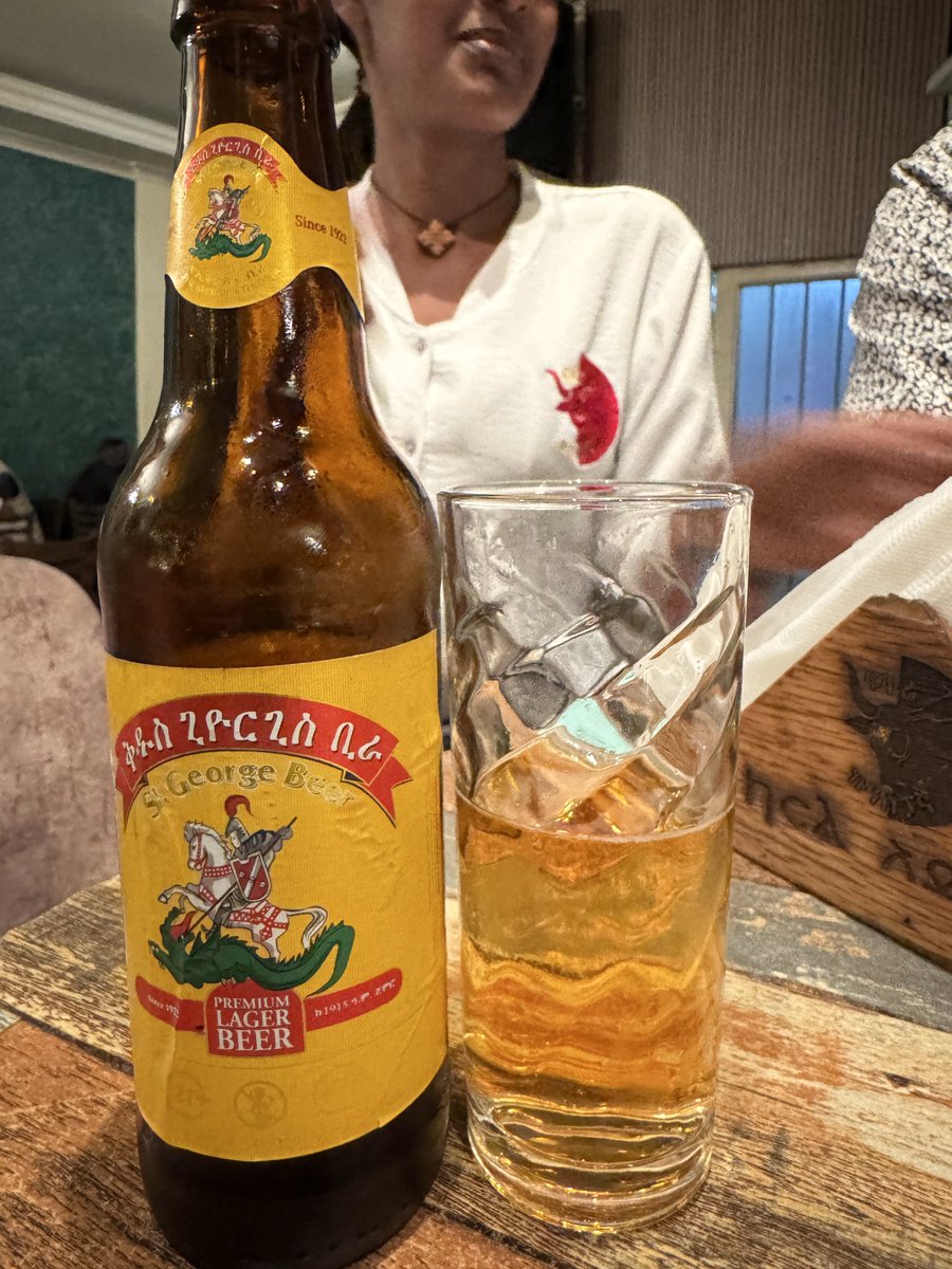 daddyhope's tweet image. Last night I had gango Ethiopian style. They have fresh beef hanging on the right side of the restaurant. You choose your preferred cut, and it is barbecued/braaied, then served sizzling on a metal plate with fire underneath.
I had it with Injera, Ethiopiaโs national staple foodโฆ