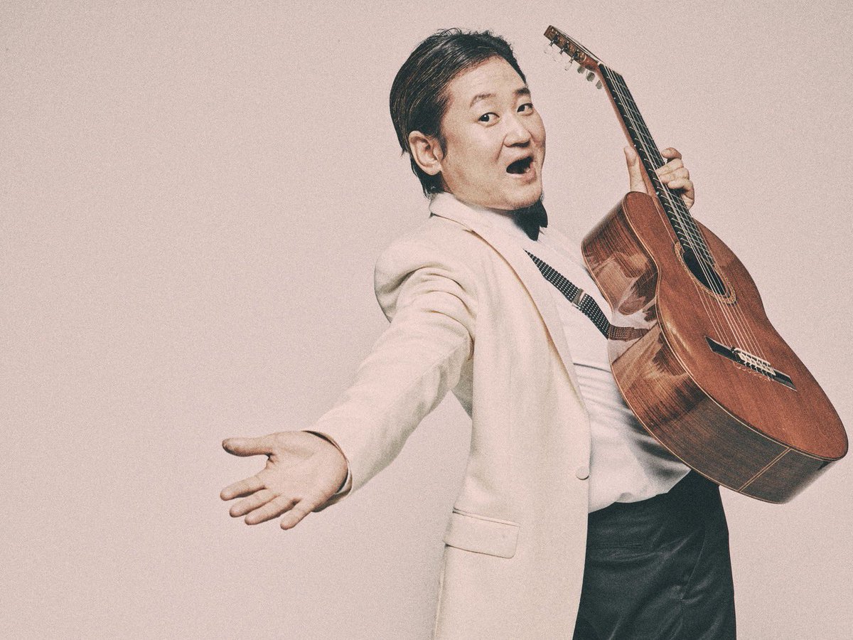 この度、桑田佳祐さんにプロデュース頂きました楽曲「深川のアッコちゃん」が11月19日にCDリリースされる事が決まりました

タワーレコードさん限定で全国発売されます

"流し"のStyleだからこそ、時代と逆行して盤面を持って全国行脚したいと思います