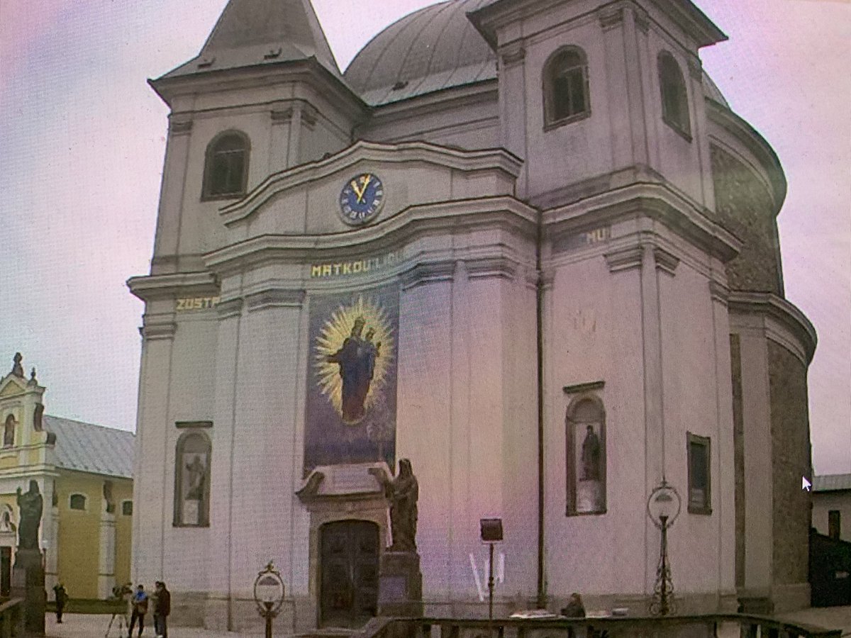 Josef Kvasnička (@kvasnicka_ct) on Twitter photo V nejnavštěvovanějším poutním místě Česka se píše historie. Svatý Hostýn po 138 letech opouštějí jezuité, správcovství převzala <a href="/AOlomoucka/">Arcidiecéze olomoucká</a>. Proti změně neúspěšně protestovala část věřících, důvodem byla i personální nouze řeholního řádu. Titulární převzetí baziliky proběhlo dnes V nejnavštěvovanějším poutním místě Česka se píše historie. Svatý Hostýn po 138 letech opouštějí jezuité, správcovství převzala <a href="/AOlomoucka/">Arcidiecéze olomoucká</a>. Proti změně neúspěšně protestovala část věřících, důvodem byla i personální nouze řeholního řádu. Titulární převzetí baziliky proběhlo dnes