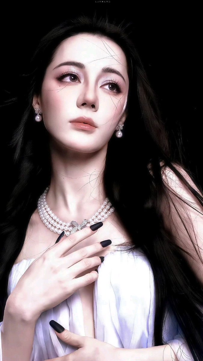 BlackrRoselove1's tweet image. I pray that the hearts of those who gently smile even in solitude may be healed and embraced by true love.

ROSE🌹🦋𓂃 𓈒✍︎