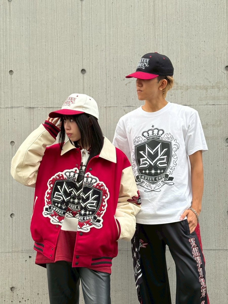 vertical_garage's tweet image. 【𝐌𝐀𝟓𝟓𝐈𝐕𝐄 𝐓𝐇𝐄 𝐑𝐀𝐌𝐏𝐀𝐆𝐄】
Support Wear Collection🏰
受注予約10/13(月)23:59まで📣

■ ITEM LINE-UP
EC 6Panel Cap
PRICE：￥6,930 tax-in
COLOR：Black/White
SIZE：Free

verticalgarage.jp/projectr

#MA55IVE #THERAMPAGE
#EMPIRECODE