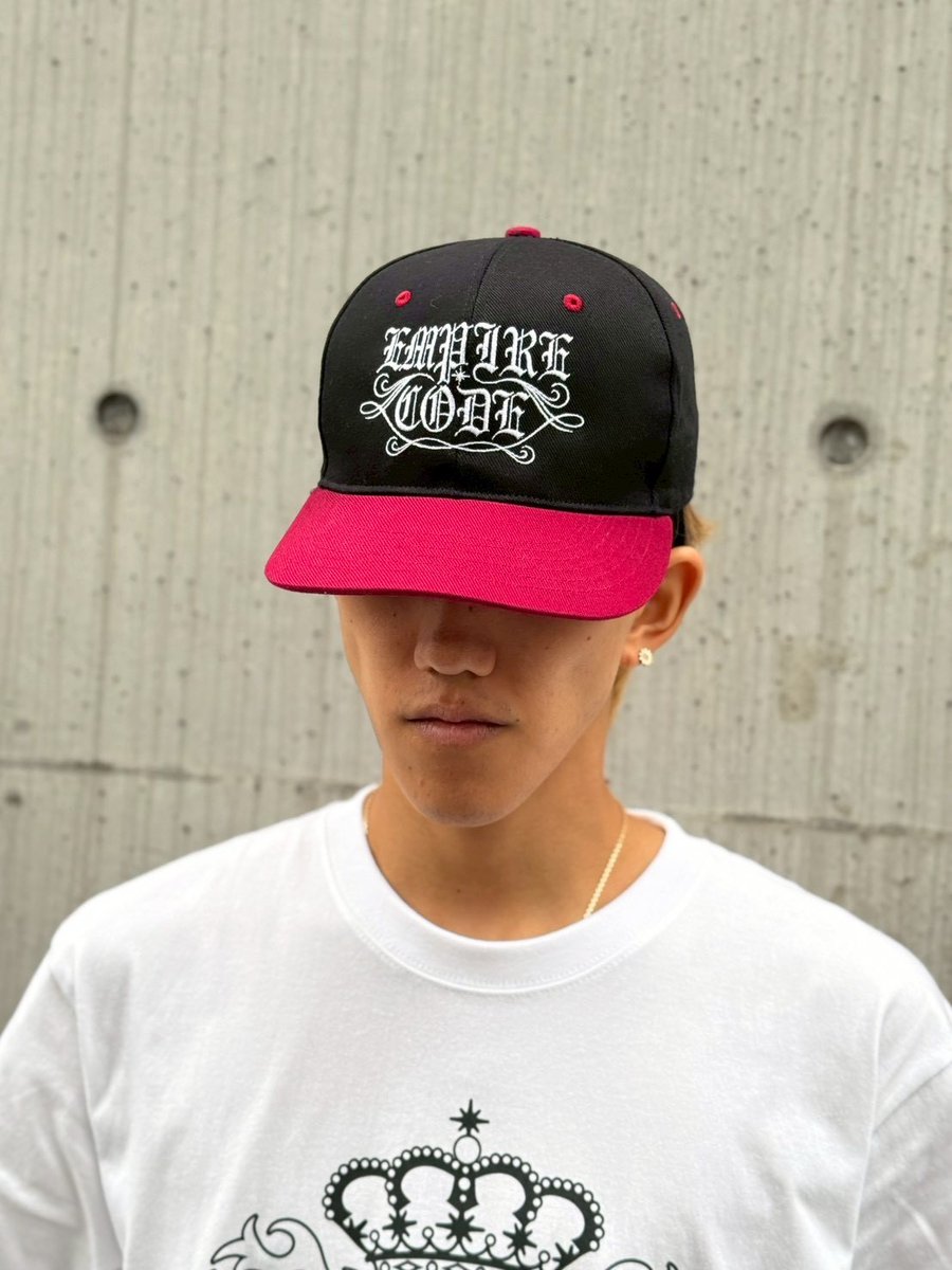 vertical_garage's tweet image. 【𝐌𝐀𝟓𝟓𝐈𝐕𝐄 𝐓𝐇𝐄 𝐑𝐀𝐌𝐏𝐀𝐆𝐄】
Support Wear Collection🏰
受注予約10/13(月)23:59まで📣

■ ITEM LINE-UP
EC 6Panel Cap
PRICE：￥6,930 tax-in
COLOR：Black/White
SIZE：Free

verticalgarage.jp/projectr

#MA55IVE #THERAMPAGE
#EMPIRECODE
