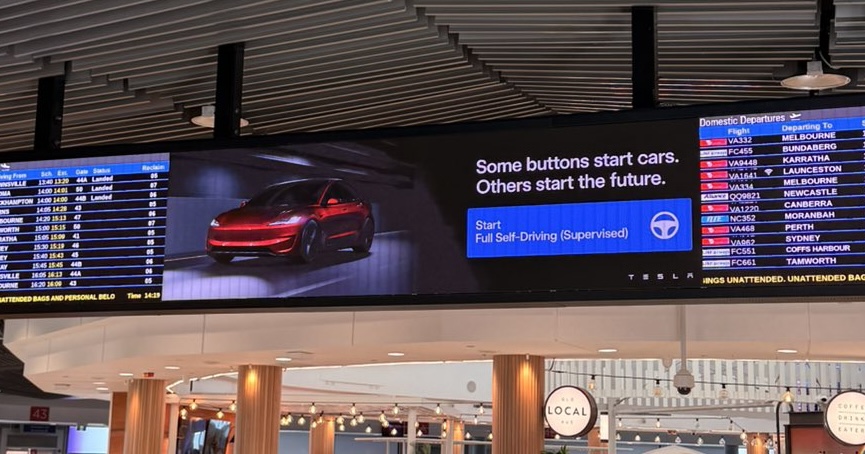 ryanjaycowan's tweet image. Wow, Tesla advertising FSD at Brisbane Airport in Australia ! LOVE TO SEE THIS 🙌 Well done @TeslaAUNZ 🇦🇺 Great spot @CampbellSeith