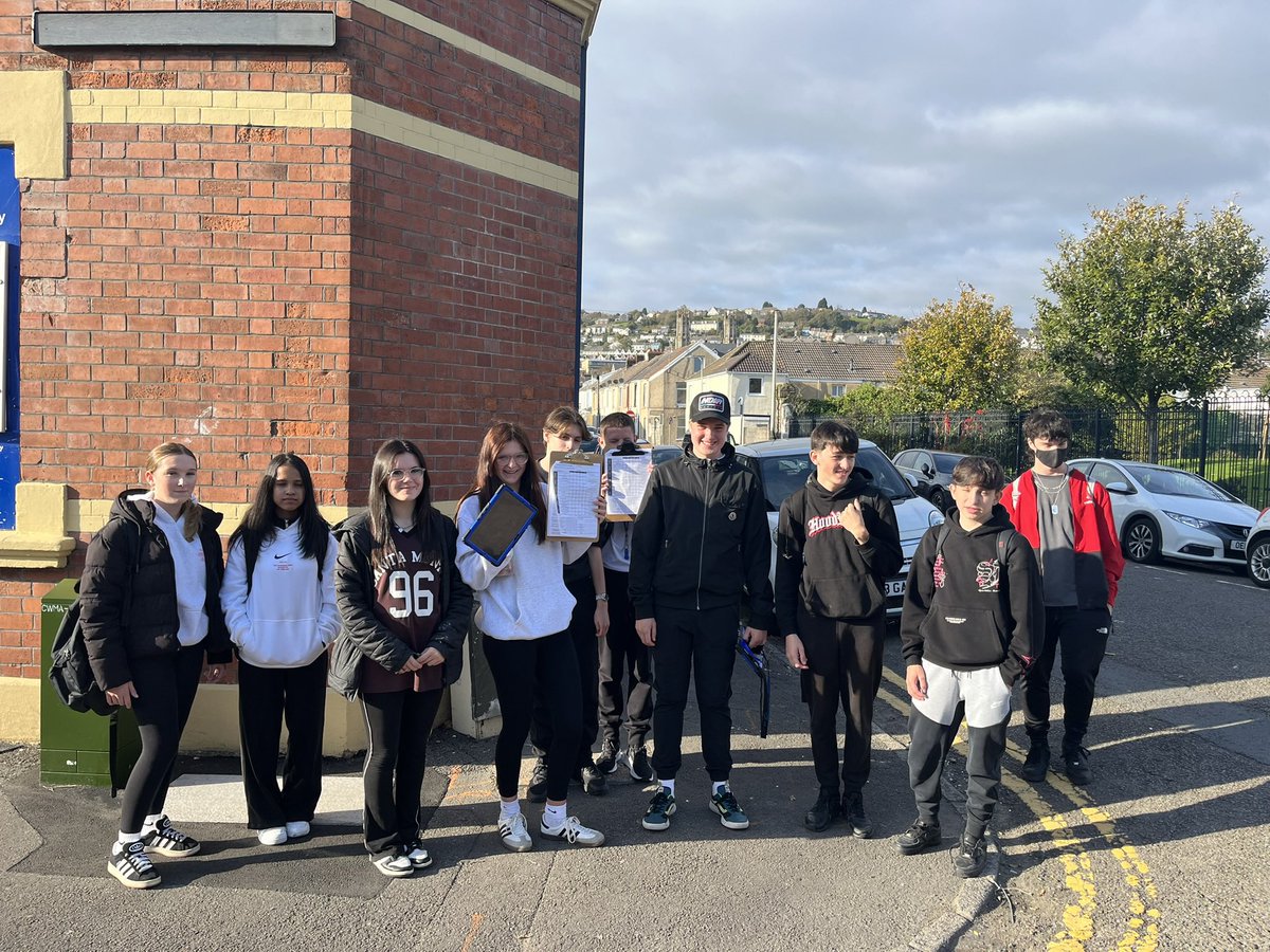 Day 2 of the GCSE field trip in Swansea. Great data collection work from the students. 👍
